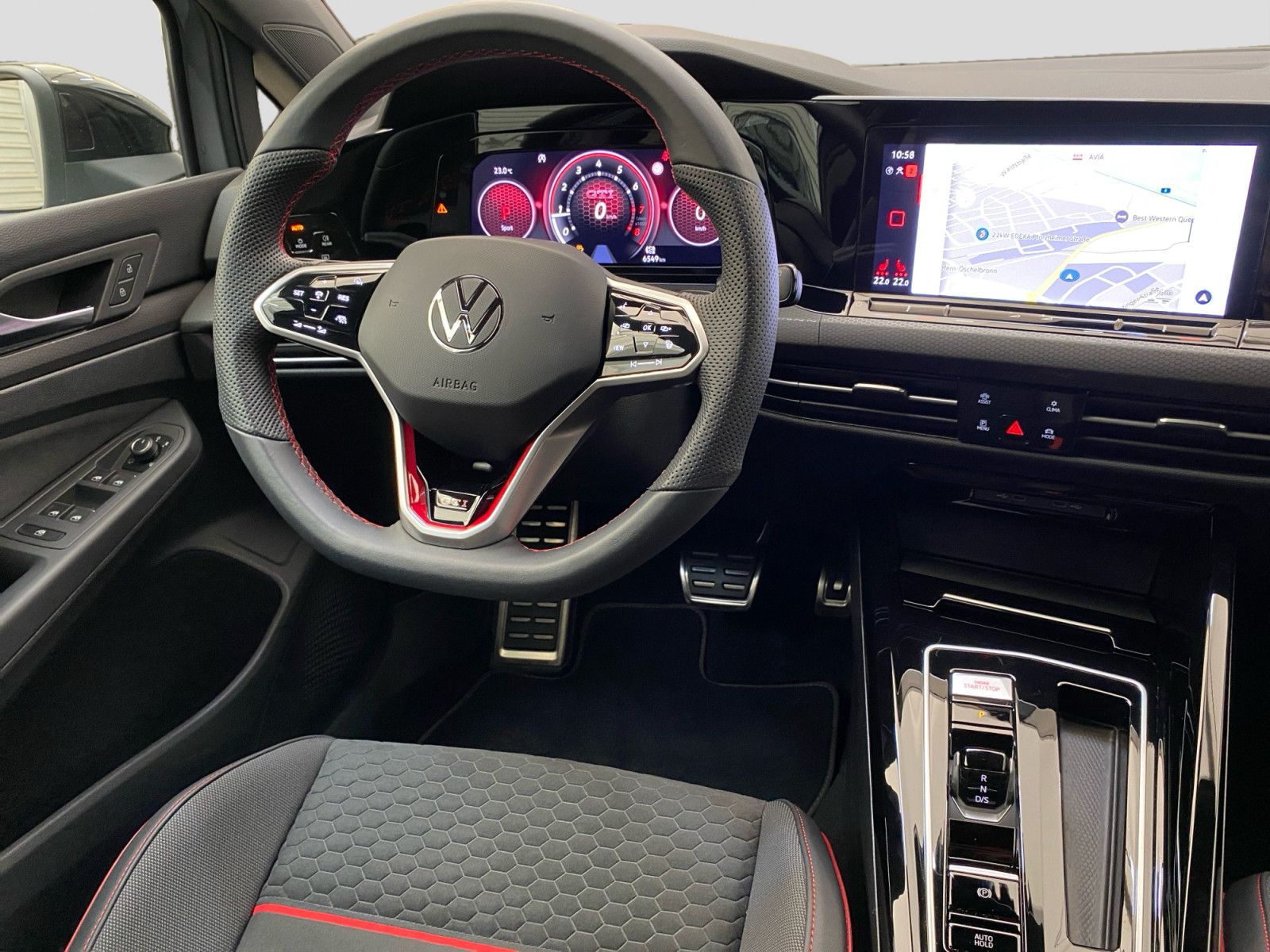 Volkswagen Golf VIII GTI 2.0TSI DSG Clubsport Black Style foto 6