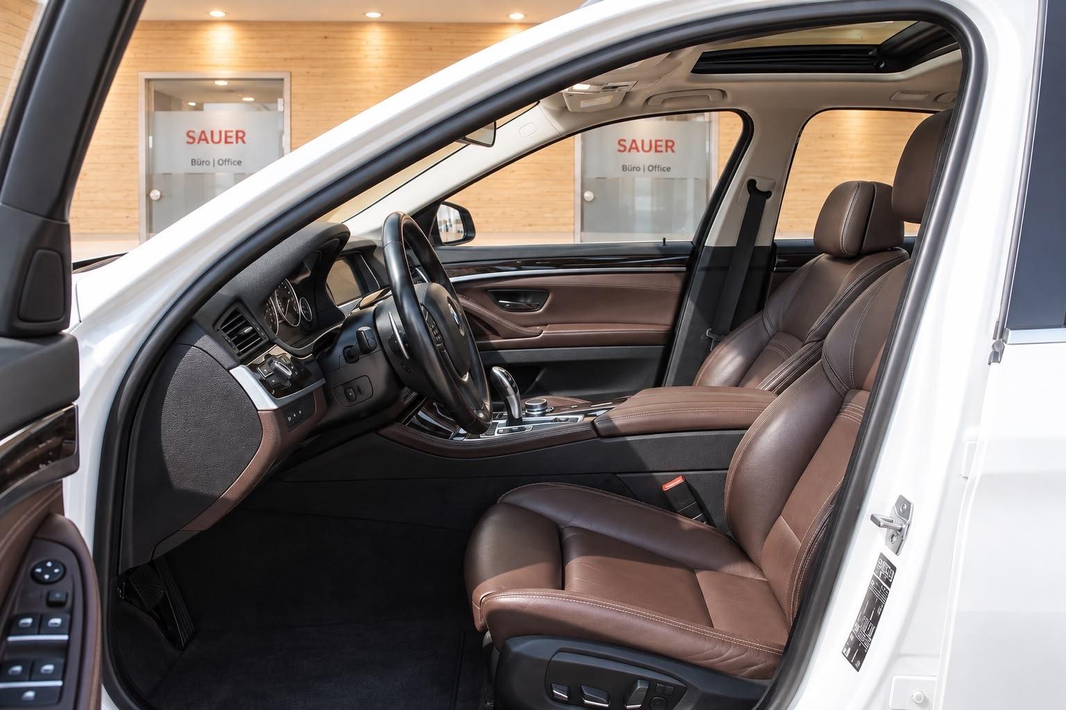BMW 535 D - 313 CV - TOURING LUXE - BVA - HAYON ÉLECTRIQUE