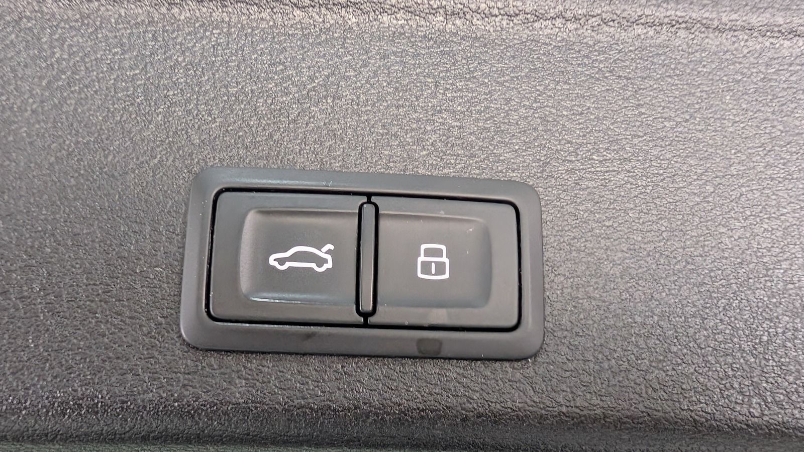 Fahrzeugabbildung Audi A4 Avant 35 TDI sport S-tronic LED * Navi