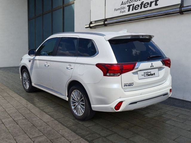 Outlander 2.4 4WD Plug-In Hybrid Diamant