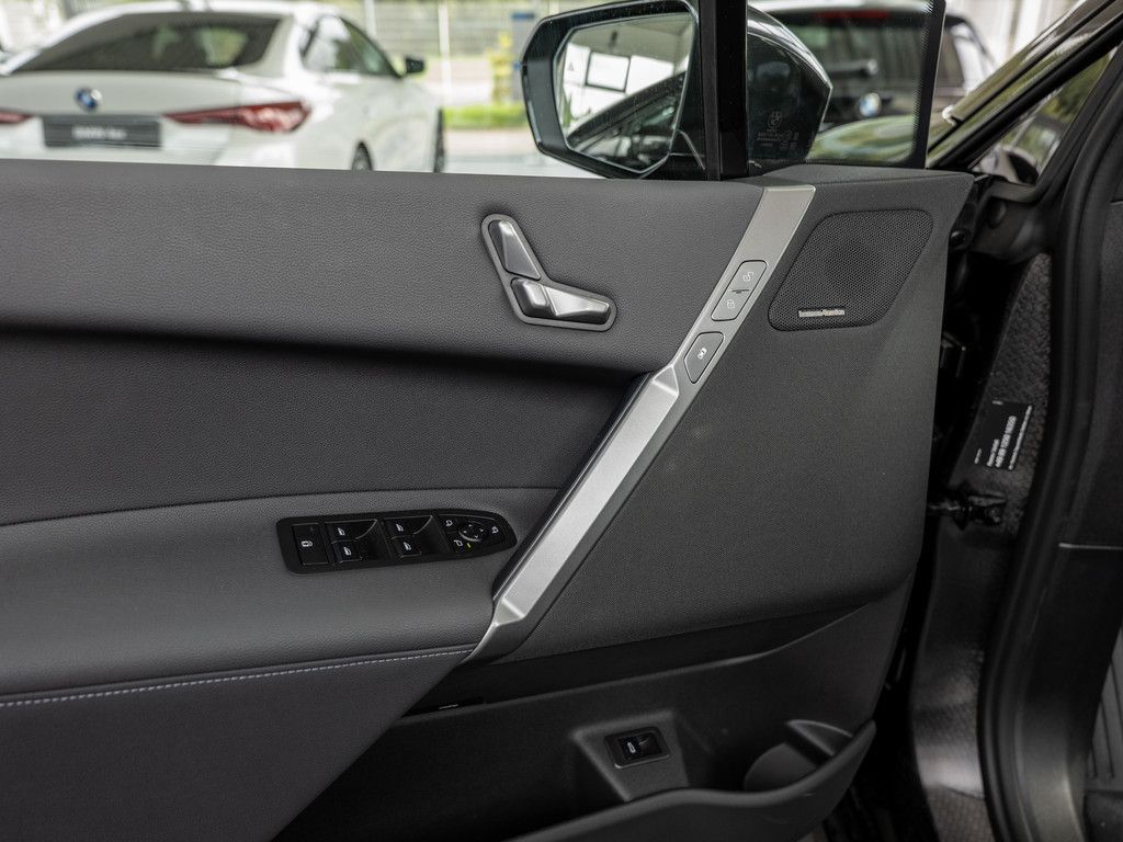 BMW iX - Bild 23