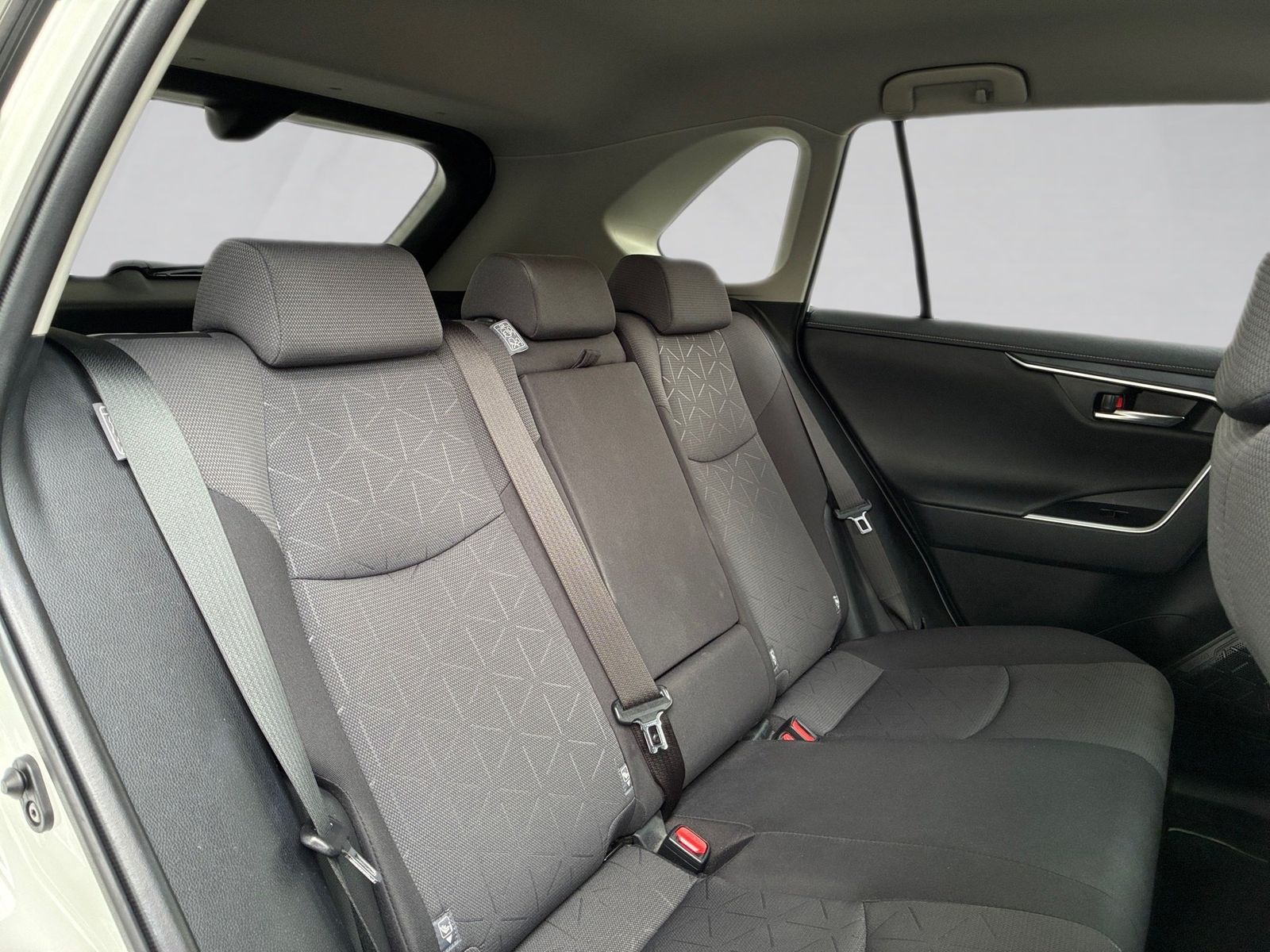 Fahrzeugabbildung Toyota RAV4 2.5 D Team D LED RFKAMERA AHK(Abnehmbar)