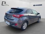Hyundai i30 1.4 6-MT FIFA World Cup Edition - Hyundai i30: Fifa Edition