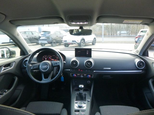 Fahrzeugabbildung Audi A3 Sportback 2,0 TDI sport >NAV/PDC/SHZ/XEN<