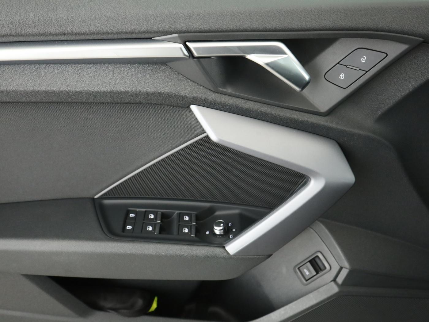 Audi A3 Lim 35 2.0 TDI AHK*LED*Keyless*Navi*Bluetooth, миниатюра 20
