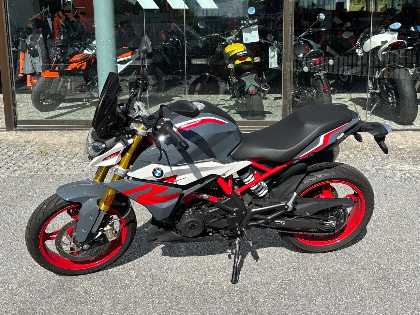 Fahrzeugabbildung BMW G 310 R Style Sport
