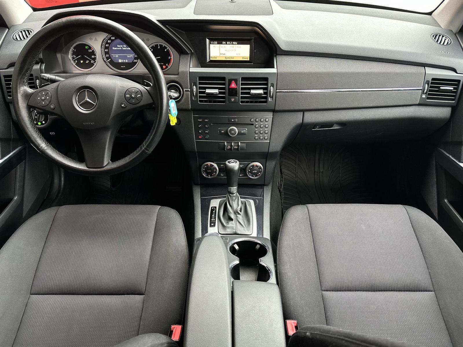 Mercedes-Benz GLK220 2009 — photo 12