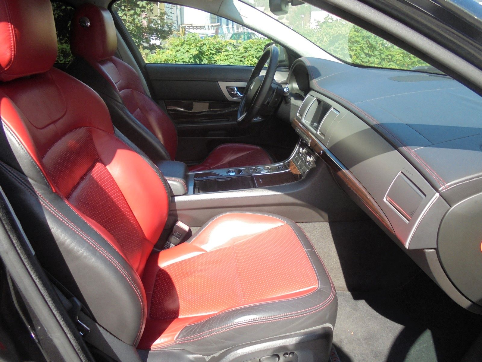 Fahrzeugabbildung Jaguar XF 3.0 V6, S Portfolio/Vollausstattung/Automatik