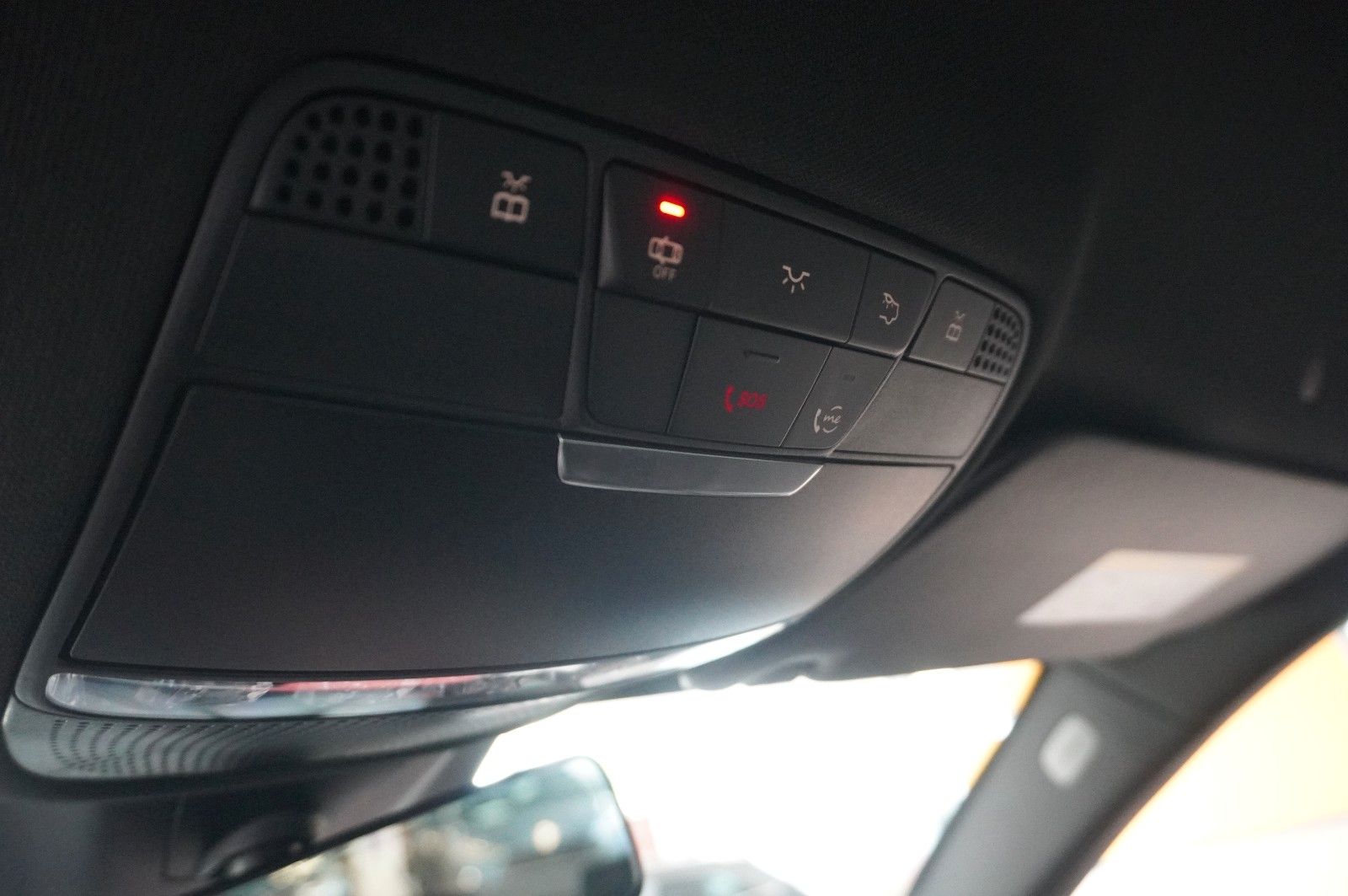 Fahrzeugabbildung Mercedes-Benz C 220D LIM. AMG LINE NAVI/LED/KAMERA/SPORT/AHK