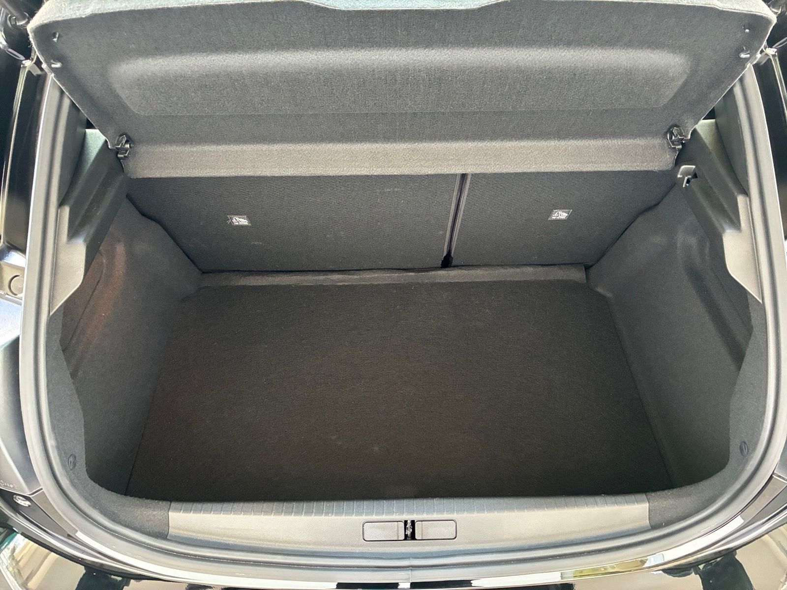 Fahrzeugabbildung Opel Corsa F 1.2 Turbo GS Kamera,LED,Matrix,SHZ,PDC