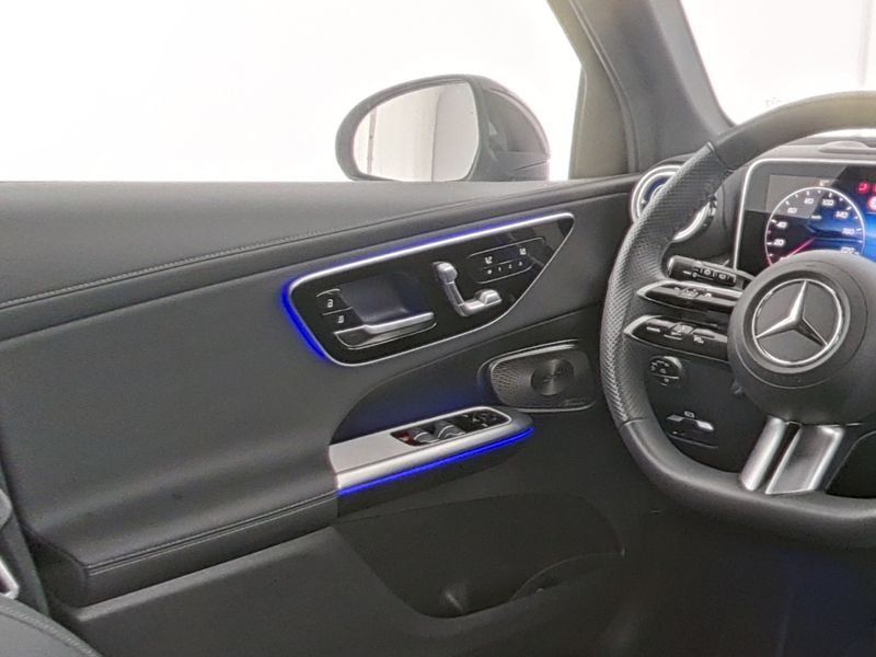Fahrzeugabbildung Mercedes-Benz GLC 300 AMG*FULL*HEAD-UP*BURMESTER*AHK*SITZKLIMA