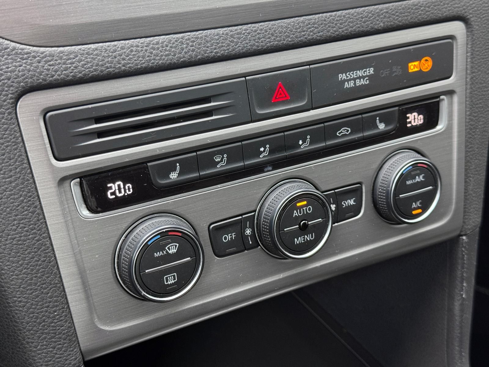 Fahrzeugabbildung Volkswagen 1.4 TSI/COMFORTLINE/SITZHZG/PDC/ALLWETTER/MASSGE