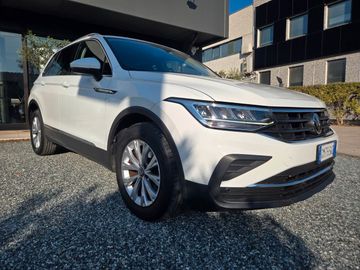 Volkswagen Tiguan - 3
