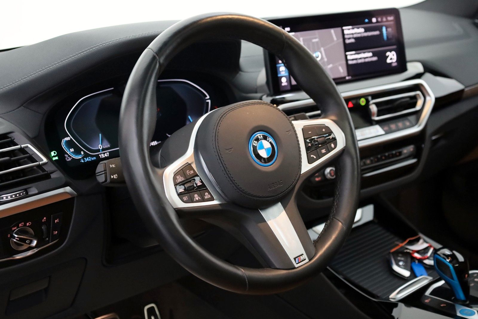 Fahrzeugabbildung BMW iX3 Inspiring+M Sport,Leder,Navi,LED,SH,Panorama