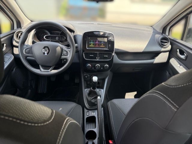 Fahrzeugabbildung Renault Clio IV Life +KLIMA+NAVI+TEMPOMAT+RADIO+BT+UVM