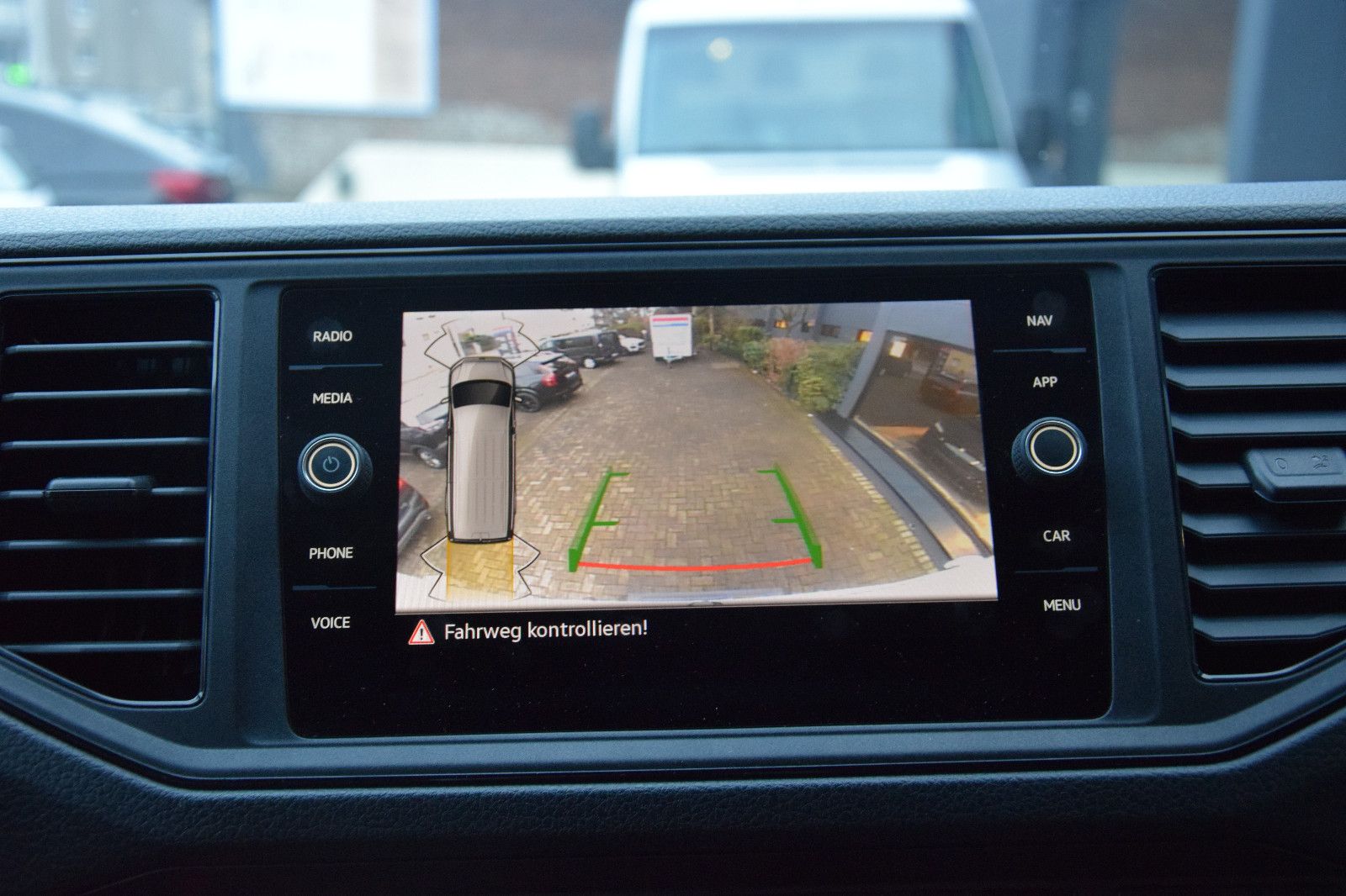 Fahrzeugabbildung Volkswagen Crafter Kasten 35 lang Hochdach FWD LED Navi Atm