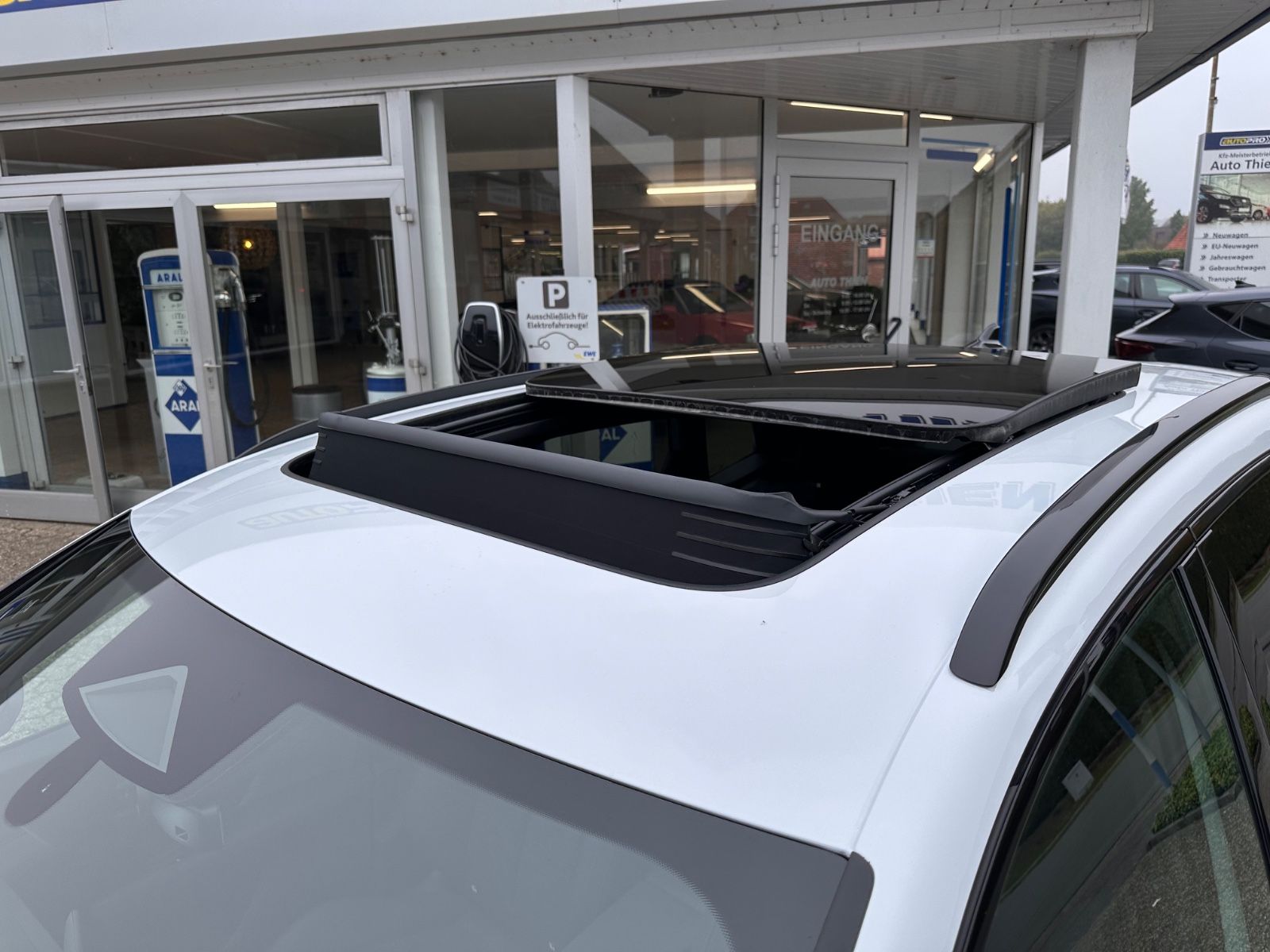 Fahrzeugabbildung CUPRA Terramar 1.5 eTSI DSG Matrix/Pano/AHK/ACC/360°
