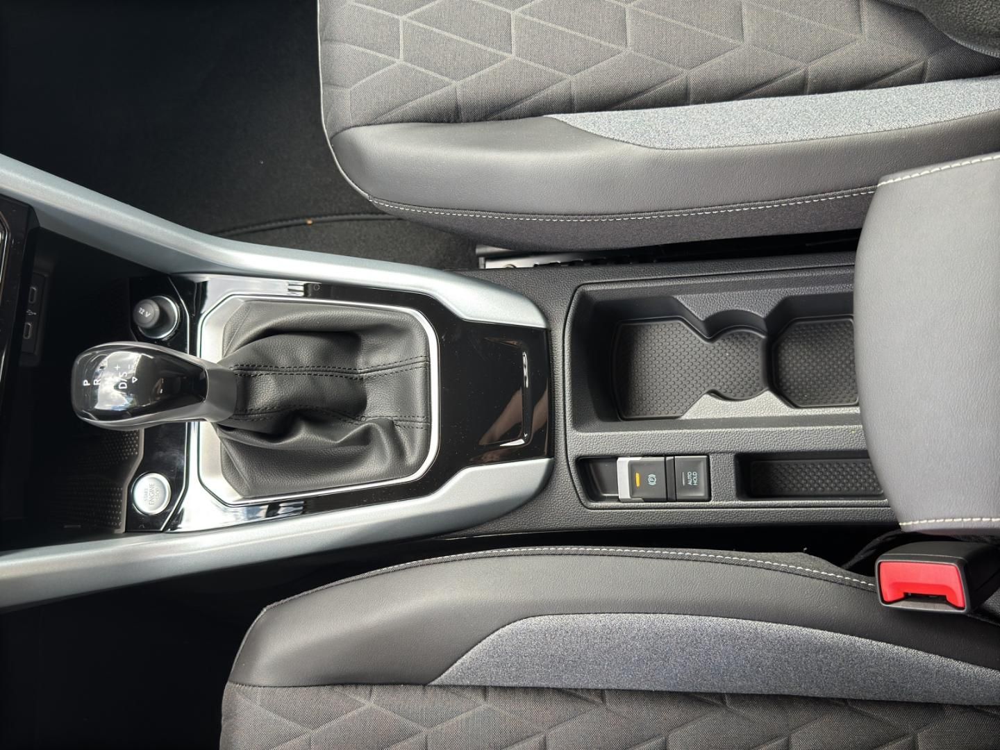 Fahrzeugabbildung Volkswagen T-ROC Life Goal,AHK,GJR,RFK,Climatronic,uvm.