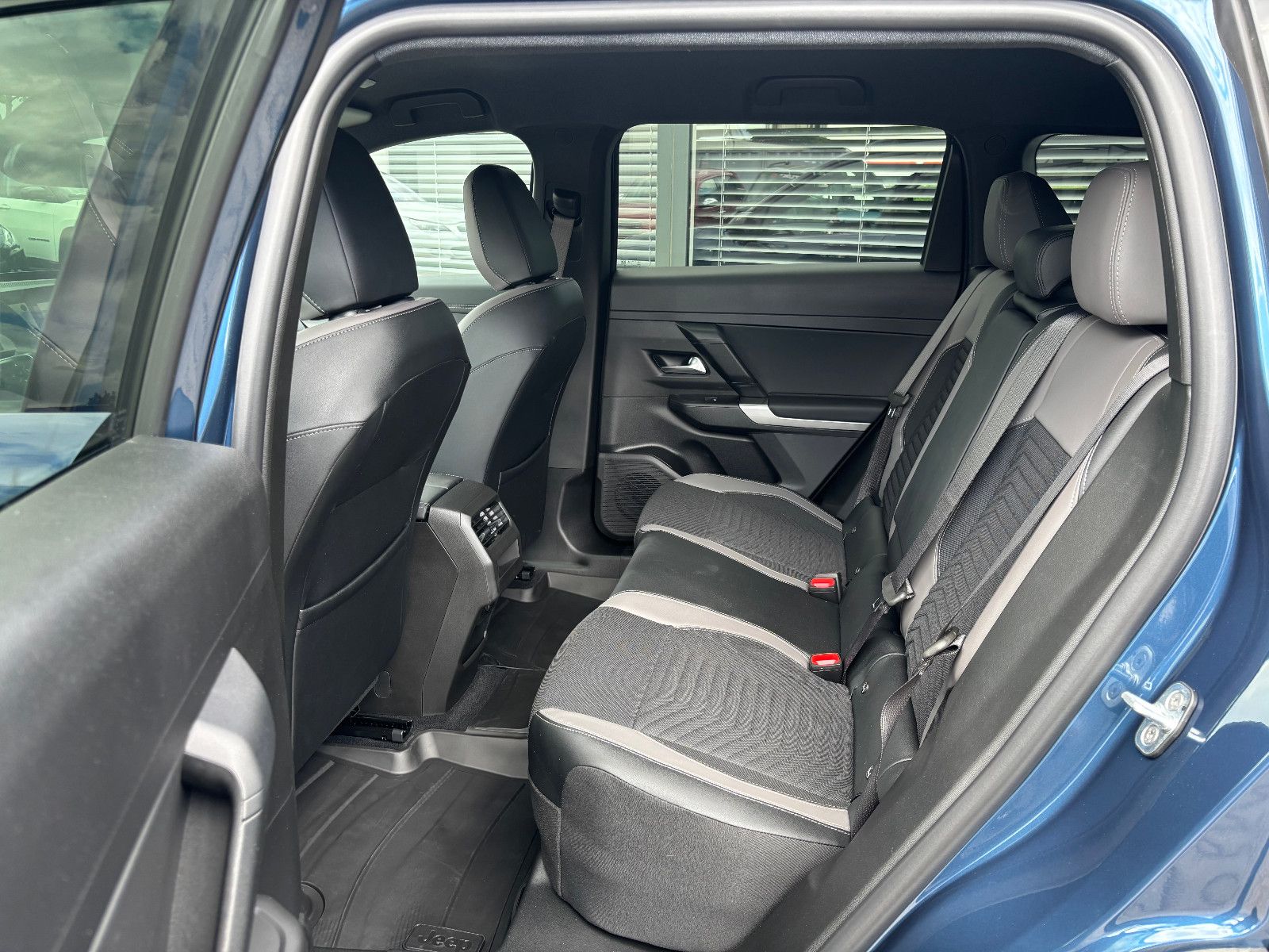 Jeep Compass - Bild 13