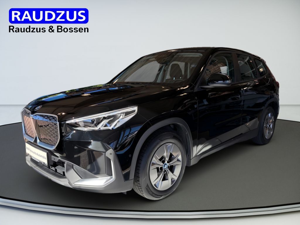 BMW iX1 xDrive30