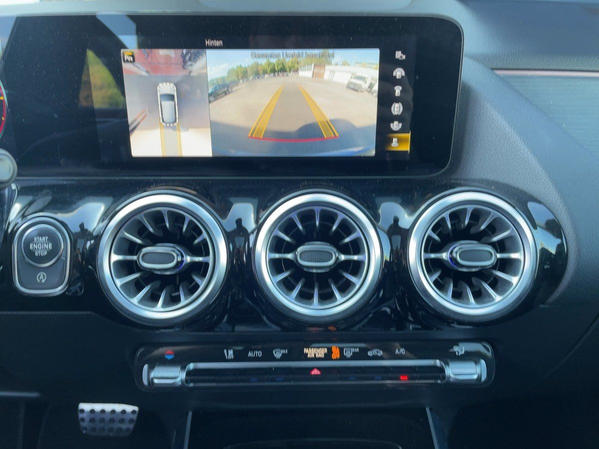 Fahrzeugabbildung Mercedes-Benz GLA 200 d 4M AMG/Night/Pano/360°/LED