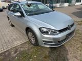 Volkswagen Golf VII Variant Trendline BMT 1.2 TSI/ Navi/SHZ - Kombis mit Unfallschaden