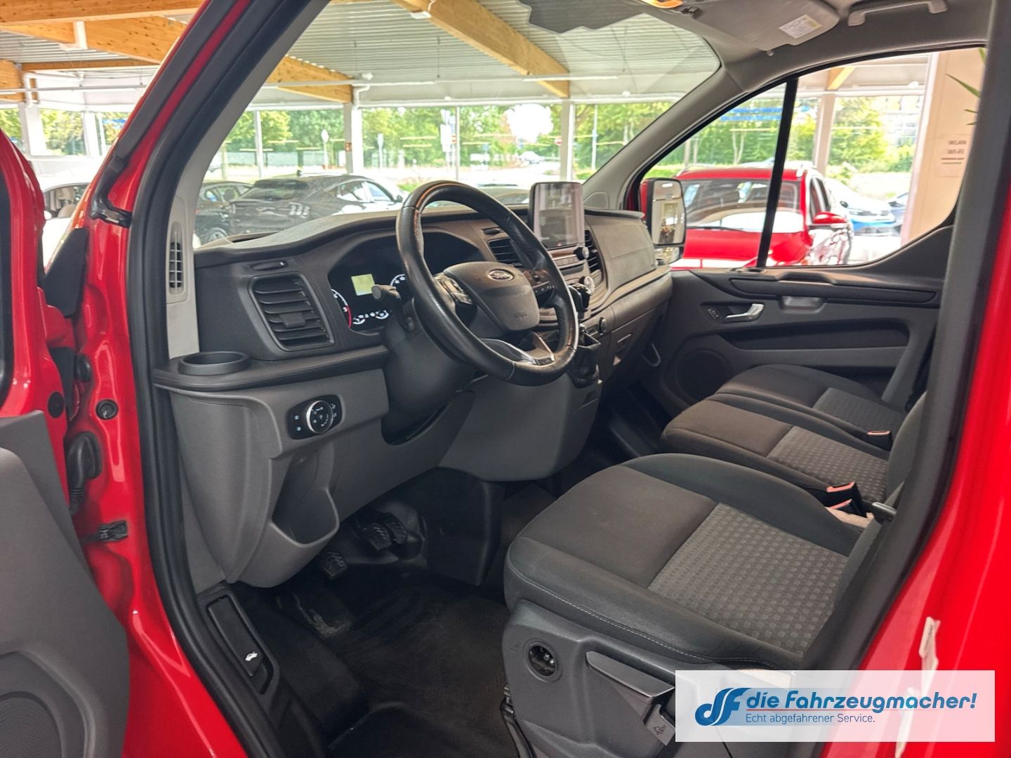 Fahrzeugabbildung Ford Transit Custom Kasten 340 L2 Trend 2.0 TDCi Navi