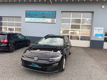 Volkswagen Golf - 1