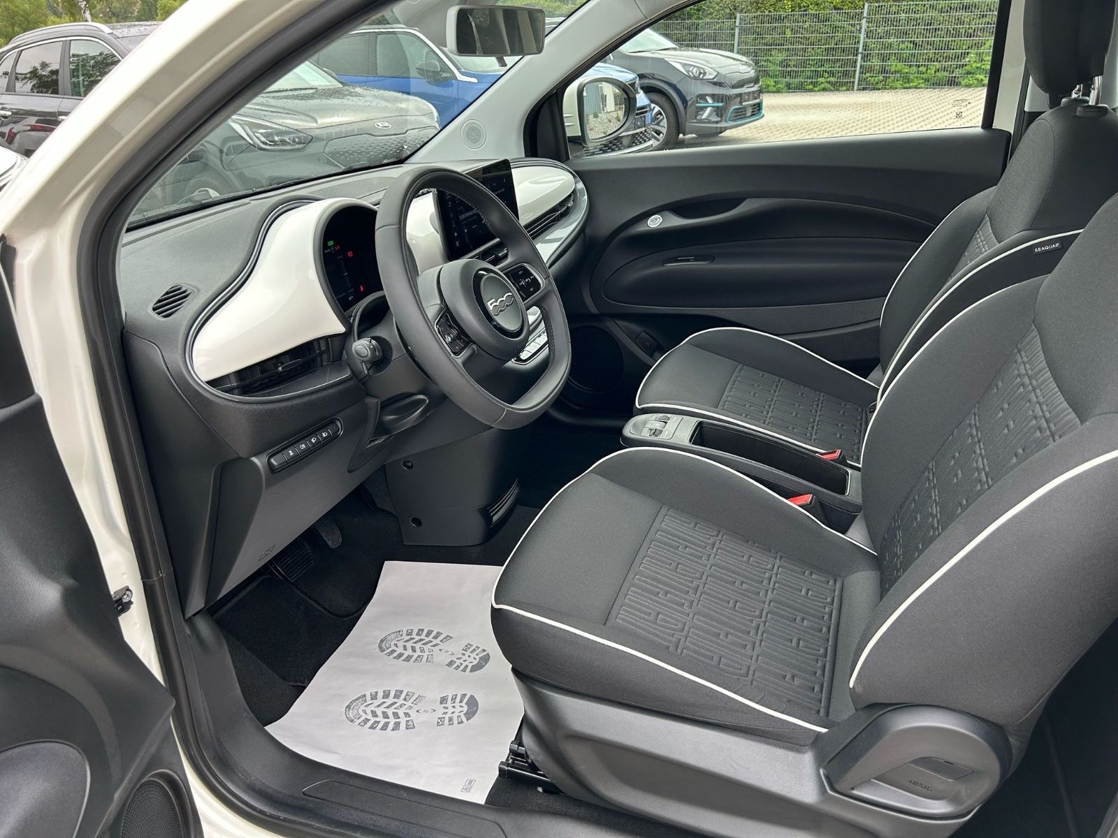Fahrzeugabbildung Fiat 500 elektro°42 kWh°1.Hand°SOH 97,7%