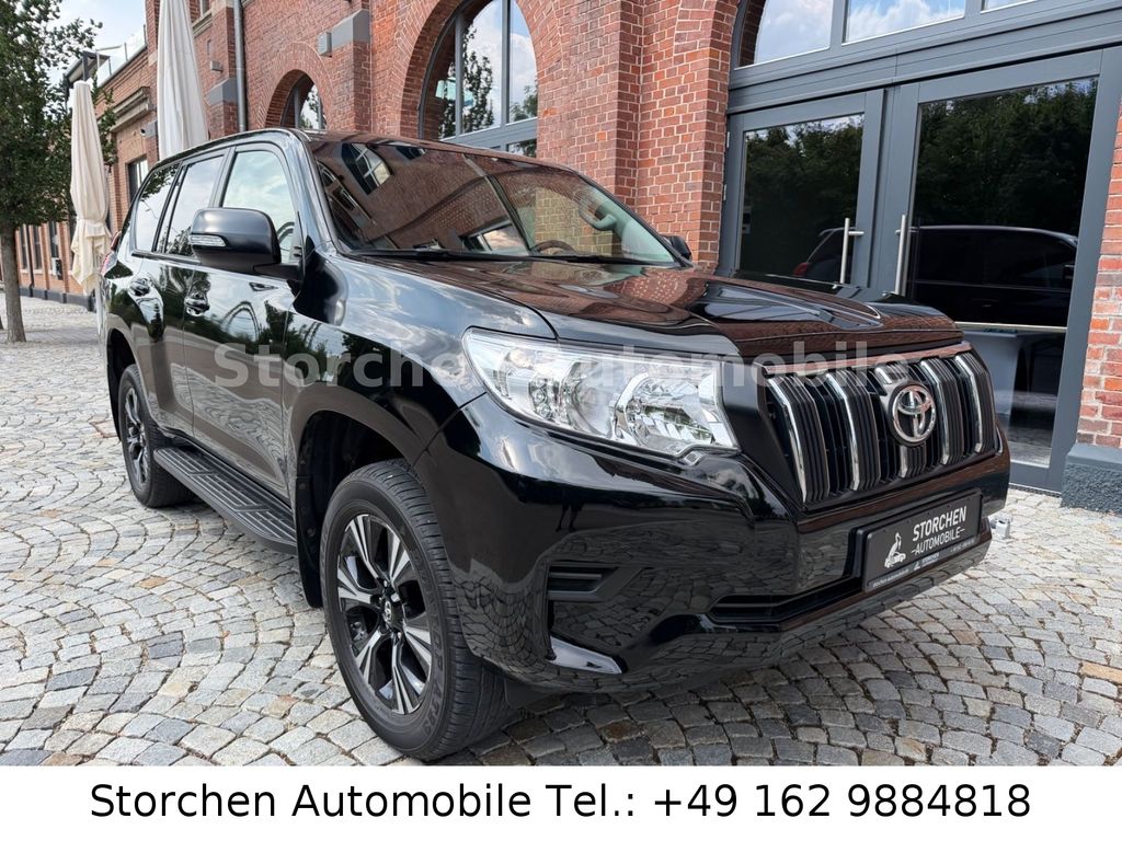 Image of Toyota Land Cruiser