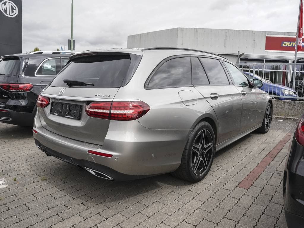 Mercedes-Benz E 300 d T 4M AMG Night Standhzg Ambiente CarPlay foto 3