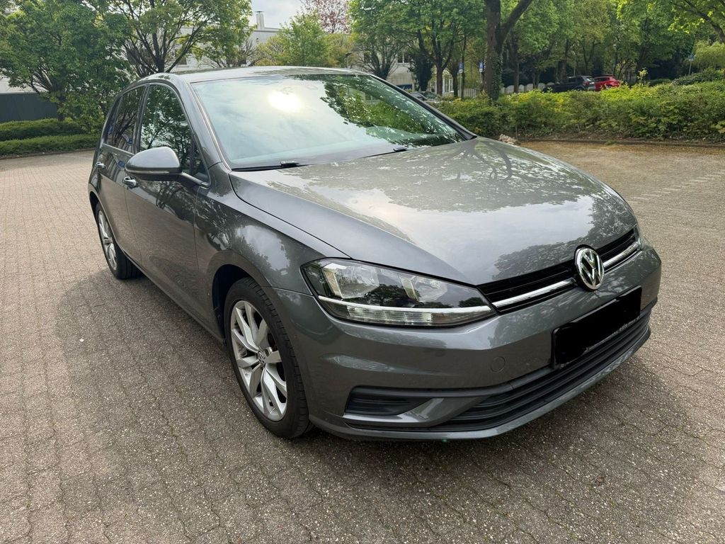 Image of Volkswagen Golf