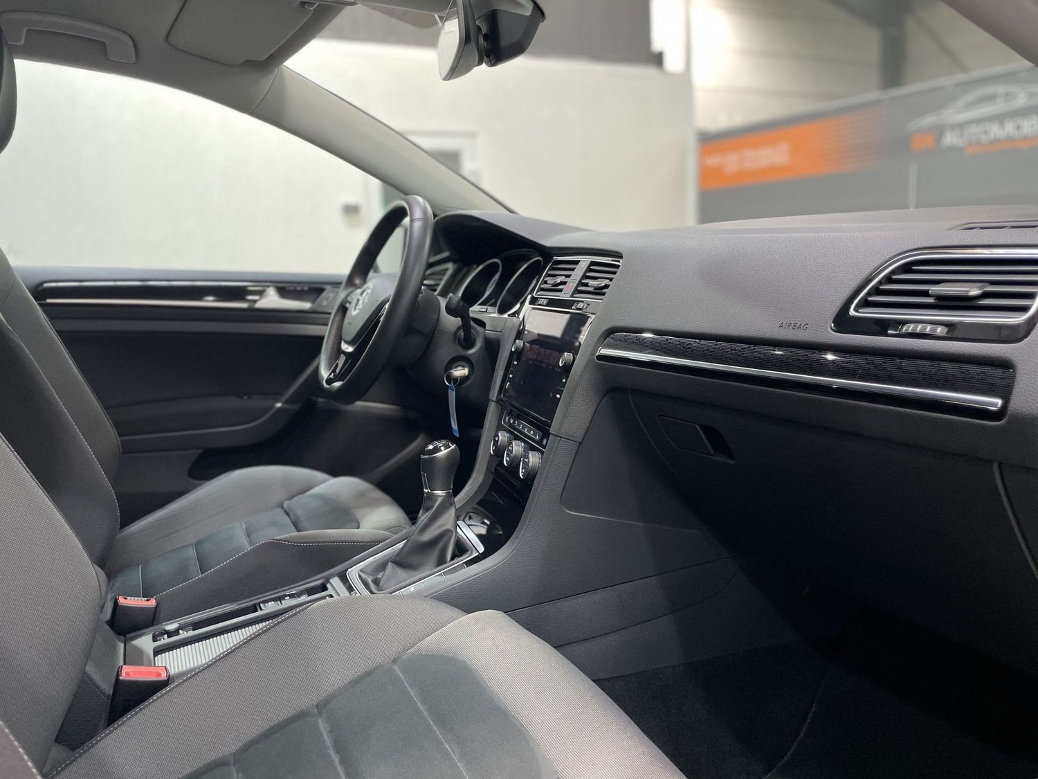 Fahrzeugabbildung Volkswagen Golf Variant VII Highline #LED#ACC#AHK#Alcantara