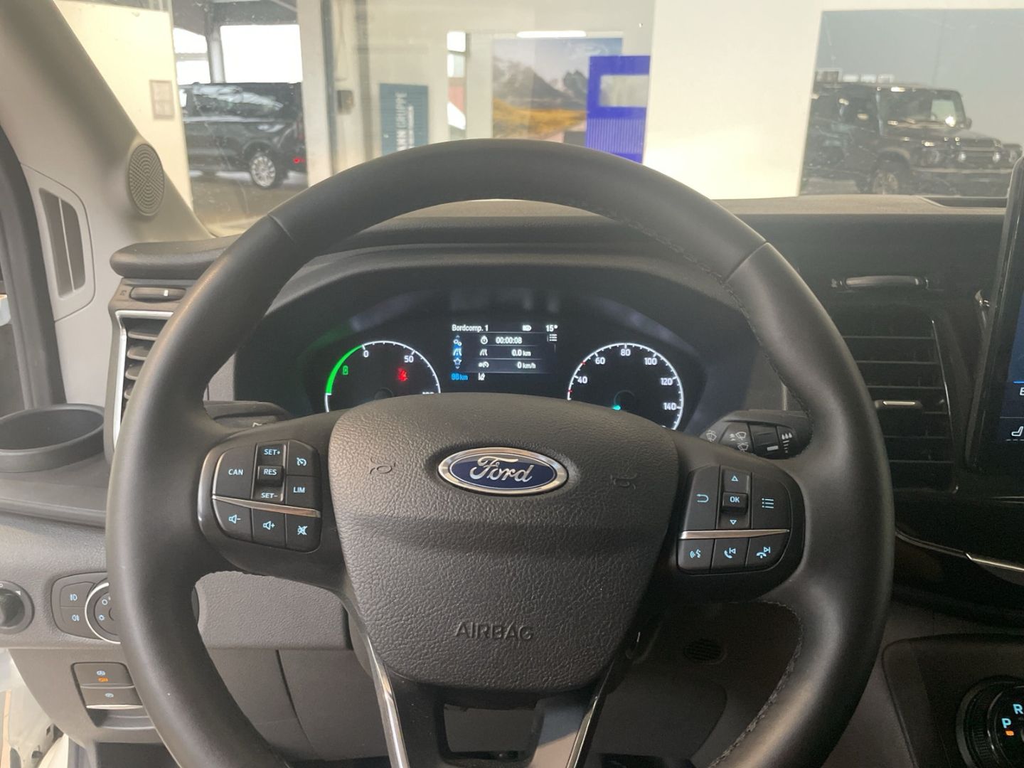 Fahrzeugabbildung Ford Transit Kasten E 350 L3 Trend Elektrom. Navi Kli