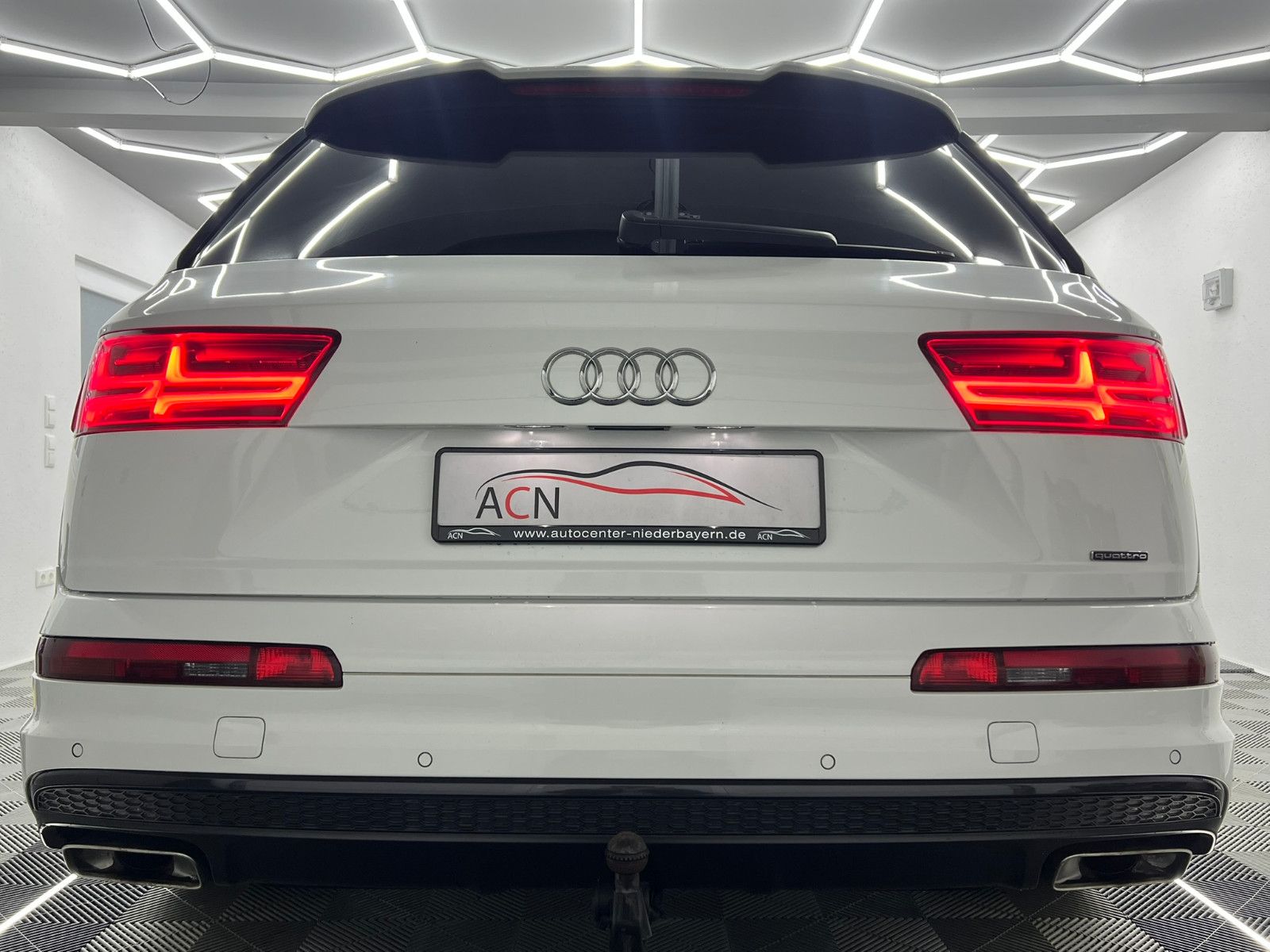 Fahrzeugabbildung Audi Q7 3.0 TDI Quattro S-LINE/21ZOLL/MATRIX/AHK/AMBI
