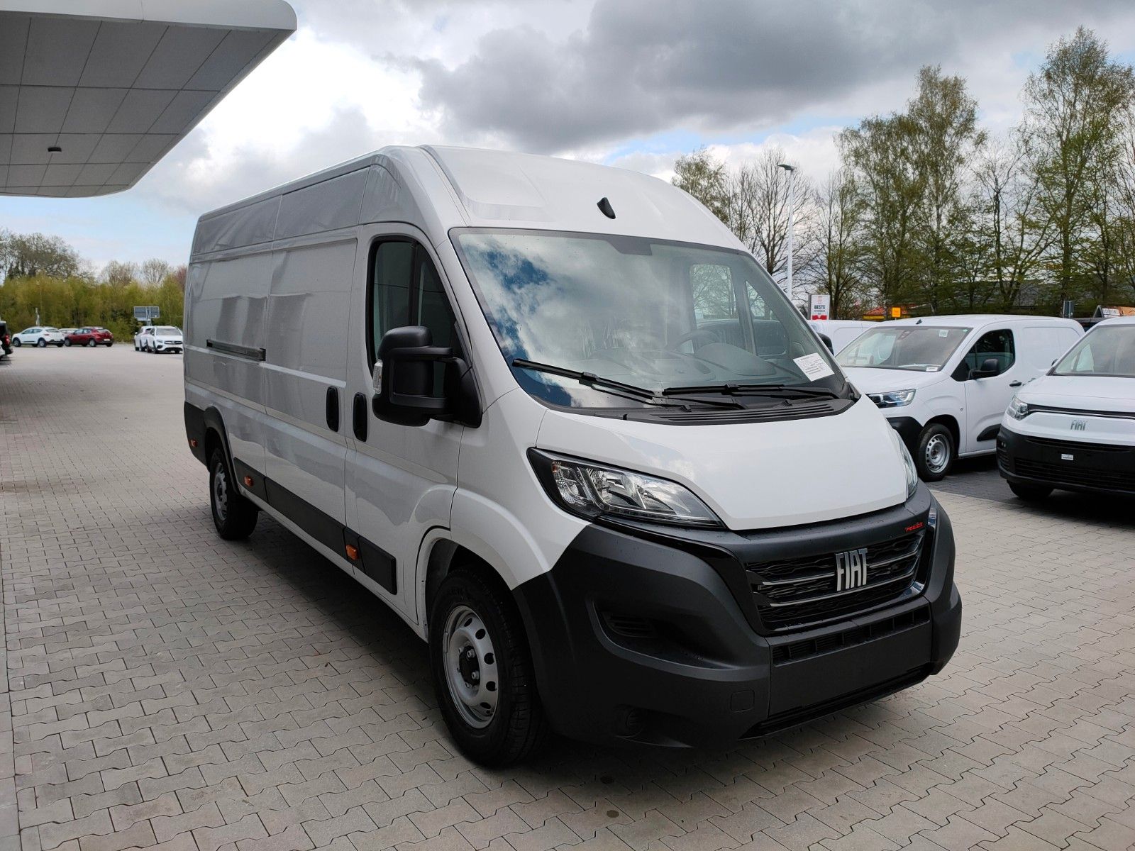 Fahrzeugabbildung Fiat Ducato Maxi Serie 8 L5H2 160 MJT AT,Kamera,AHK,