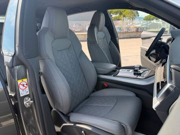Audi Q8 - 5