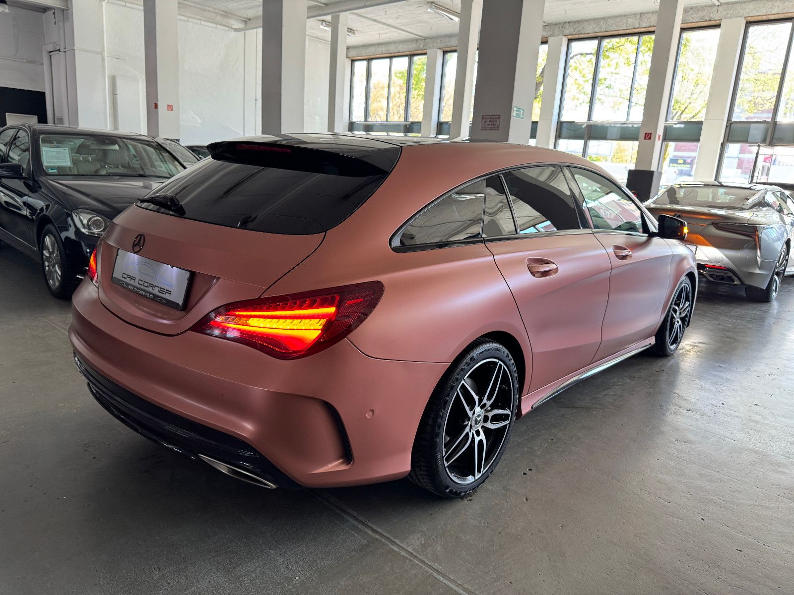 Fahrzeugabbildung Mercedes-Benz CLA 200 SB 3X AMG LINE NIGHT LED MATT FOLIERT