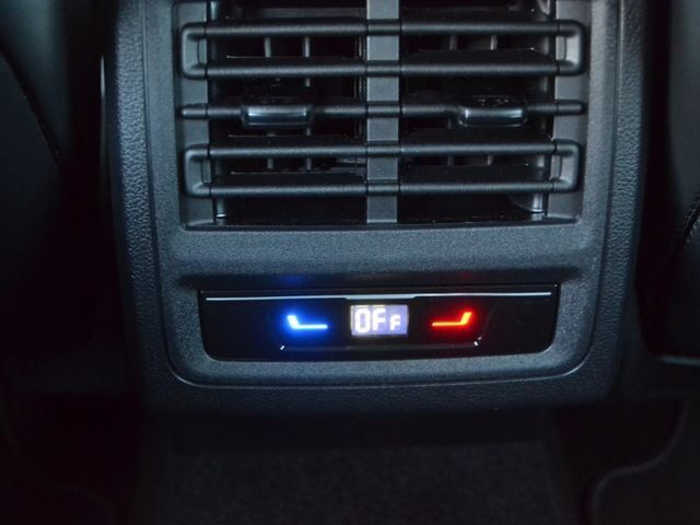 Golf VIII 1.5 eTSI DSG Style AHK/17-ZOLL/LED/BUS