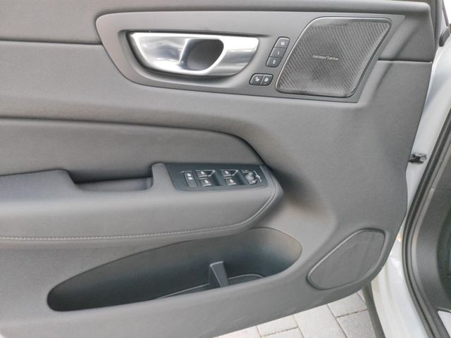VOLVO XC 60 (Bild 15 von Array)