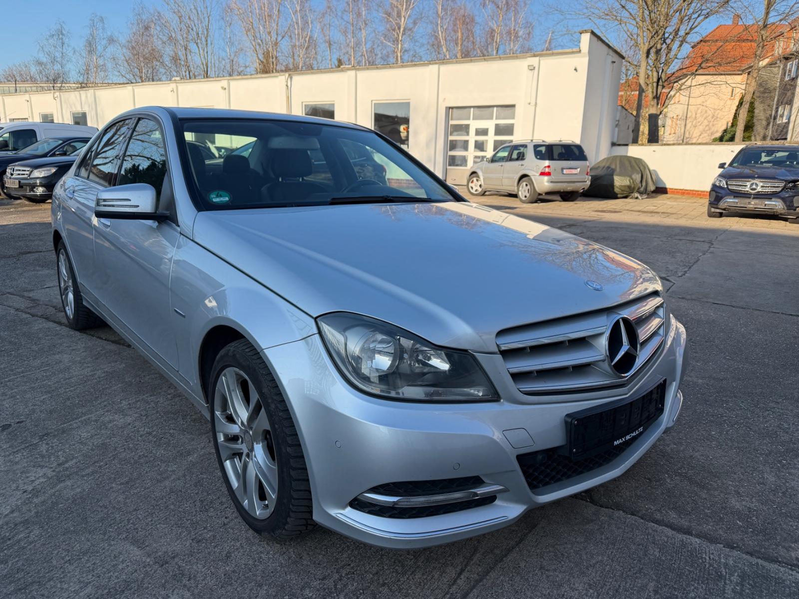 Mercedes-Benz C 180 CGI BlueEfficiency, Avantgarde, TÜV NEU