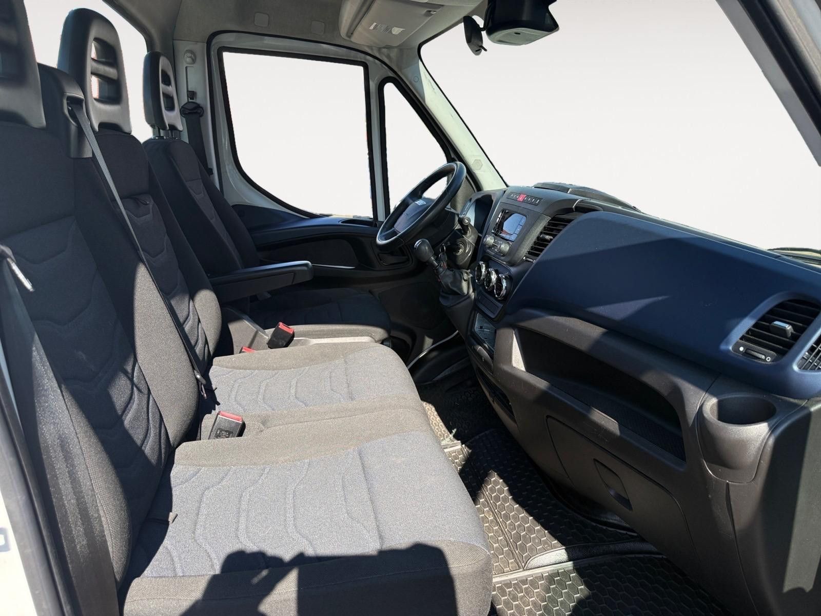 Fahrzeugabbildung Iveco TG4 is35si2aa