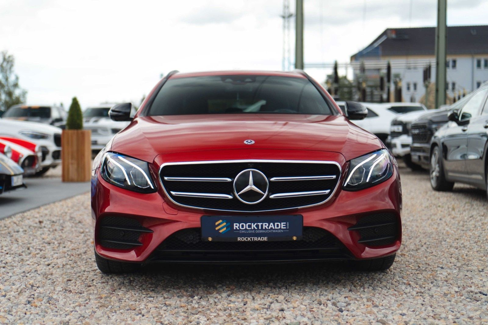 Fahrzeugabbildung Mercedes-Benz E 400d T 4Matic AMG Night-Paket ACC Widescreen