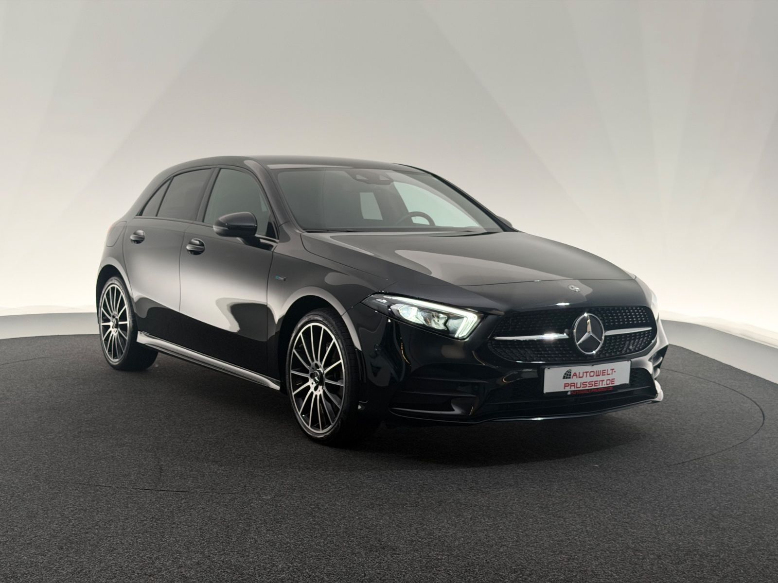 Gebrauchtwagen Mercedes-Benz A A 250e*EDITION 2020*NIGHT-LED-R.KAM-MBUX-SHZ-19" in Horb am Neckar