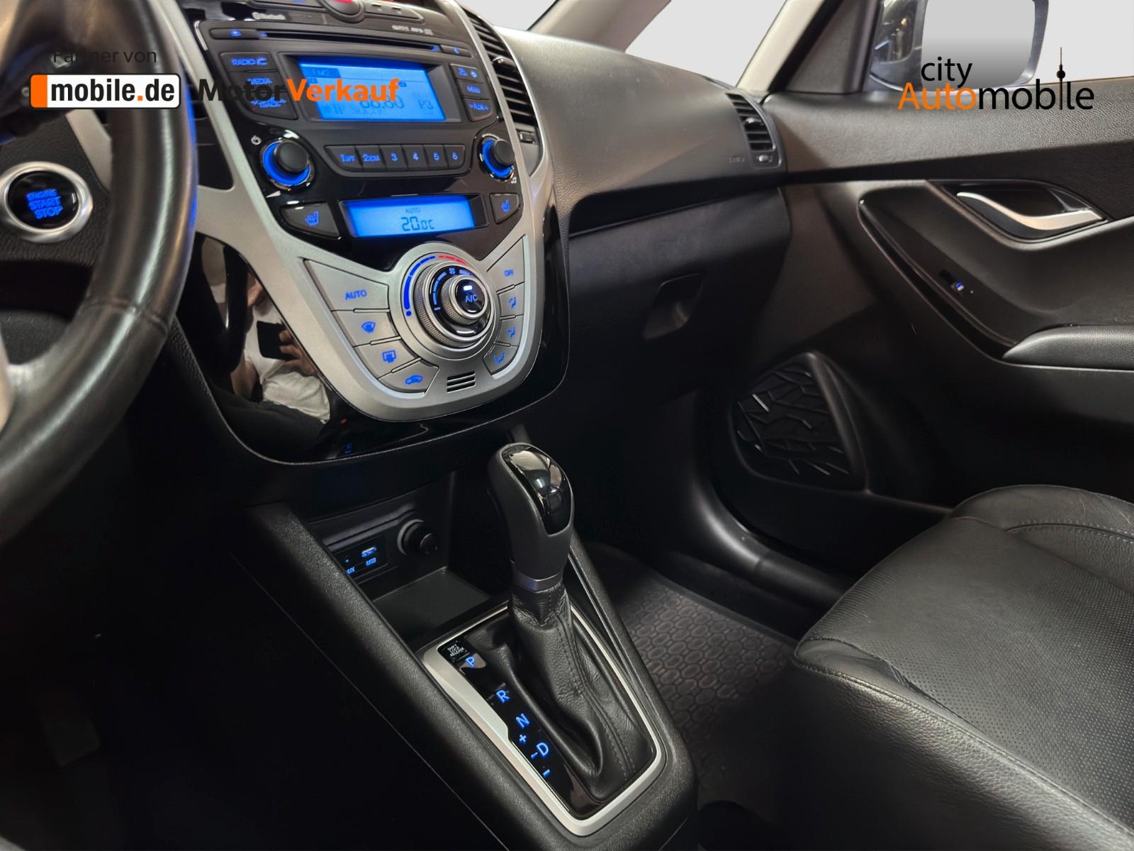 Hyundai ix20 Style/Pano-Dach/Tempomat/Leder/SHZ/PDC
