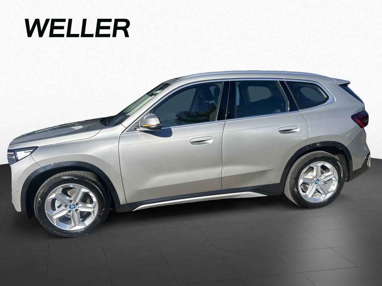 BMW iX1 eDrive20 xLine AdapLED,DrA,Hifi,Kamera,KomZu