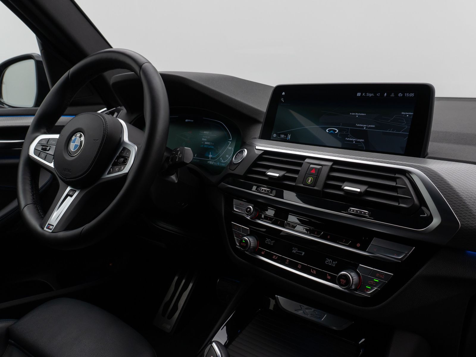 Fahrzeugabbildung BMW X3 xD30e M Sport Kamera HUD DAB HiFi AHK Komfort