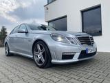Mercedes-Benz E 63 AMG AMG - gebrauchte Mercedes-Benz E 63 AMG aus dem Jahr 2010