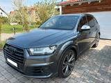 Audi SQ7 4.0 TDI Matrix, AHK, 8-fach, Alcantarahimmel - Audi SQ7 von privat