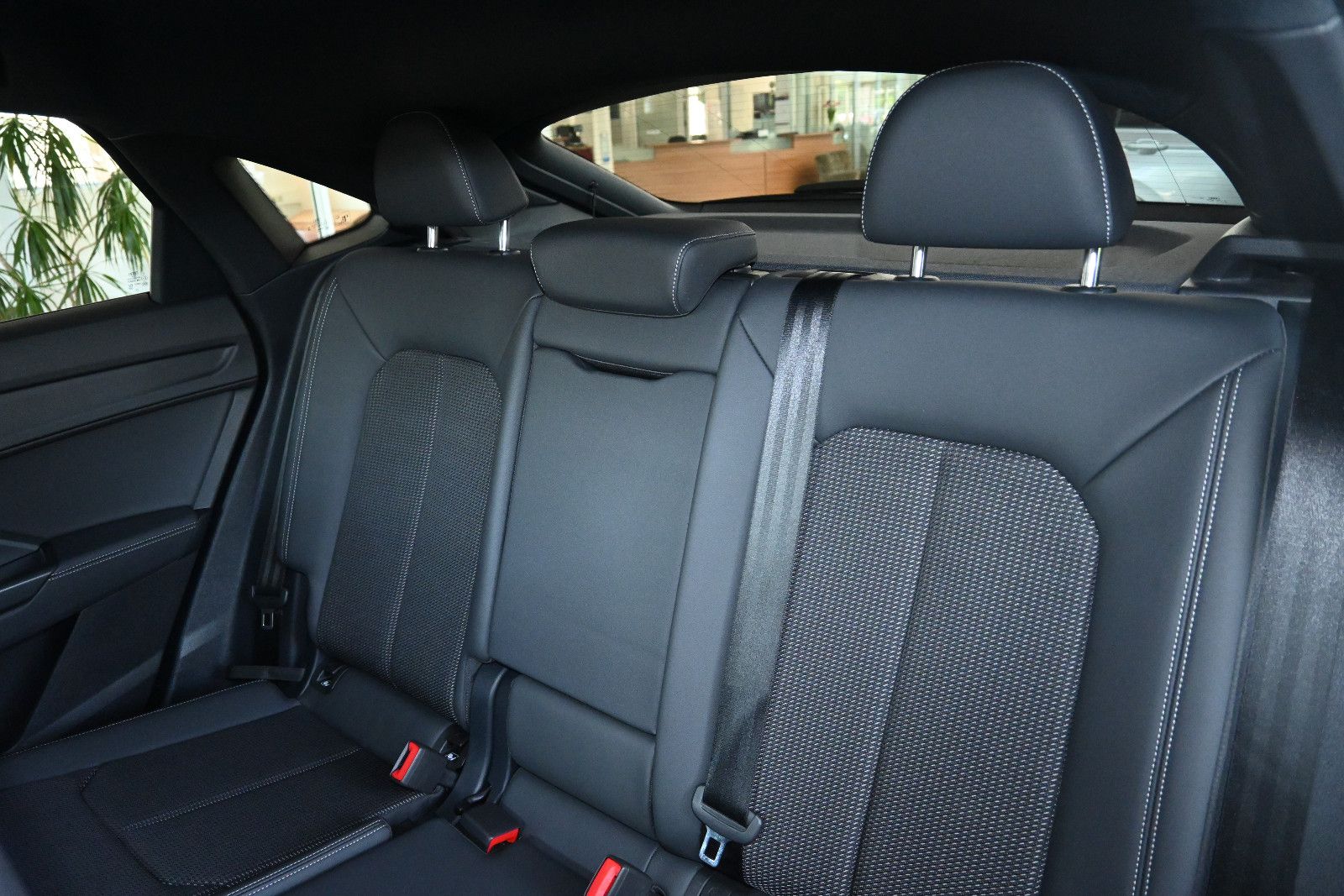 Audi Q3 SB 35 TDI S-Line Navi Virtual Teilleder PDC foto 21